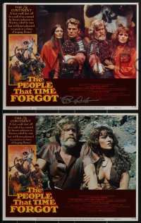 5b0031 PEOPLE THAT TIME FORGOT 8 LCs 1977 one signed by Patrick Wayne, Edgar Rice Burroughs!