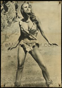 5c0121 RAQUEL WELCH 30x42 commercial poster 1967 classic sexy pose from One Million Years B.C.!