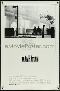 5c0742 MANHATTAN style B 1sh 1979 classic image of Woody Allen & Diane Keaton by bridge!