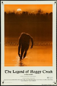 5f0915 LEGEND OF BOGGY CREEK 1sh 1973 great Ralph McQuarrie art of swamp monster silhouette!