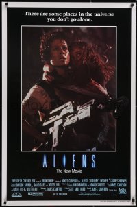 5g0667 ALIENS int'l 1sh 1986 James Cameron sci-fi sequel, Weaver as Ripley carrying Carrie Henn!