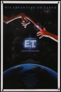 5g0750 E.T. THE EXTRA TERRESTRIAL studio style 1sh 1982 Steven Spielberg, John Alvin art over Earth!