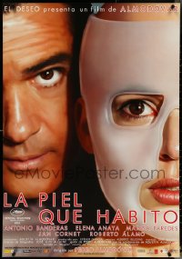 5g0606 SKIN I LIVE IN Spanish 2011 plastic surgeon Antonio Banderas creates tough synthetic flesh!
