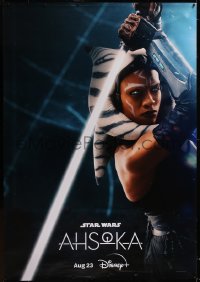 5h0215 AHSOKA TV DS bus stop 2023 Disney+, Rosario Dawson in the title role as Tano w/ lightsaber!
