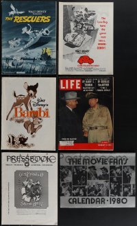 5m0330 LOT OF 8 PRESSBOOKS & MISCELLANEOUS ITEMS 1950s-1980s a variety of cool movie images!