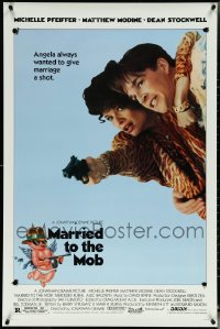 5m0878 LOT OF 8 UNFOLDED SINGLE-SIDED 27X41 MARRIED TO THE MOB ONE-SHEETS 1988 Michelle Pfeiffer!