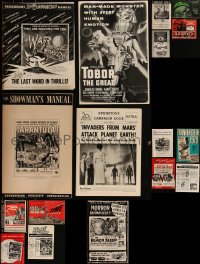 5m0062 LOT OF 17 LAMINATED HORROR/SCI-FI UNCUT PRESSBOOKS 1950s-1960s advertising for scary movies!