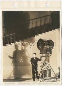 5p0244 CASABLANCA candid 8x11 key book still 1942 Humphrey Bogart in tuxedo by enormous set light!