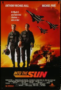 5s0939 INTO THE SUN 1sh 1992 pilot Michael Pare gets actor Anthony Michael Hall into real combat!
