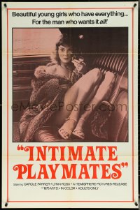 5t1003 INTIMATE PLAYMATES 1sh 1975 Carole Parker, Lynn Ross, sexy woman in back of limo!