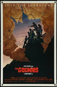 5w0775 GOONIES 1sh 1985 Josh Brolin, teen adventure classic, cool treasure map art by John Alvin!