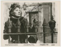 5y0061 GREER GARSON signed 8x10.25 still 1950 close up wearing fur coat in The Miniver Story!