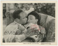 5y0078 LENA HORNE signed 8x10.25 still 1943 romantic close up with Rochester in Cabin in the Sky!