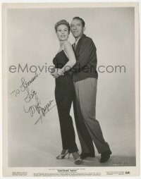 5y0083 MITZI GAYNOR signed 8x10.25 still 1956 full-length portrait with Bing Crosby in Anything Goes!