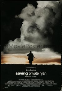 5z0571 SAVING PRIVATE RYAN DS 1sh 1998 Spielberg, Hanks, soldier on hill in front of clouds!