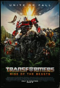 5z0631 TRANSFORMERS: RISE OF THE BEASTS advance DS 1sh 2023 great image of Optimus Prime & Primal!
