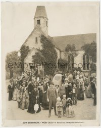 6b1348 MOBY DICK 8x10.25 still 1930 great portrait of villagers standing around Essex monument!