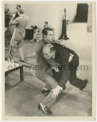 6b1372 NORTH BY NORTHWEST 8x10.25 still 1959 Cary Grant catching Philip Over with knife in his back!