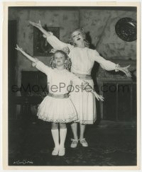 6b1446 WHAT EVER HAPPENED TO BABY JANE? candid 8.25x10 still 1962 Bette Davis & young Julie Allred!
