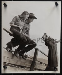 6b1707 MIGHTY JOE YOUNG 2 8x10 stills 1949 1st Harryhausen, gorgeous Terry Moore, Ben Johnson!