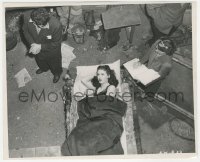 6f1553 STRANGE WOMAN candid 8.25x10 still 1946 Hedy Lamarr relaxes as Edgar Ulmer goes over dialog!