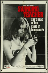 6f1273 SWINGING TEACHER 1sh 1974 sexy Lynn Baker, she's sexy & head of her class in homework!