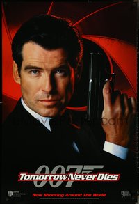 6k0959 TOMORROW NEVER DIES int'l teaser DS 1sh 1997 different image of Brosnan as James Bond!